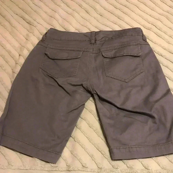Union Bay shorts with side pockets. - Picture 6 of 6